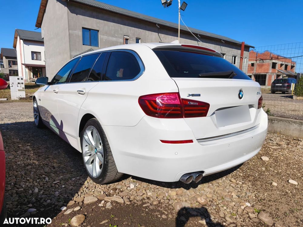BMW Seria 5 525d xDrive Touring Sport-Aut. Luxury Line - 7