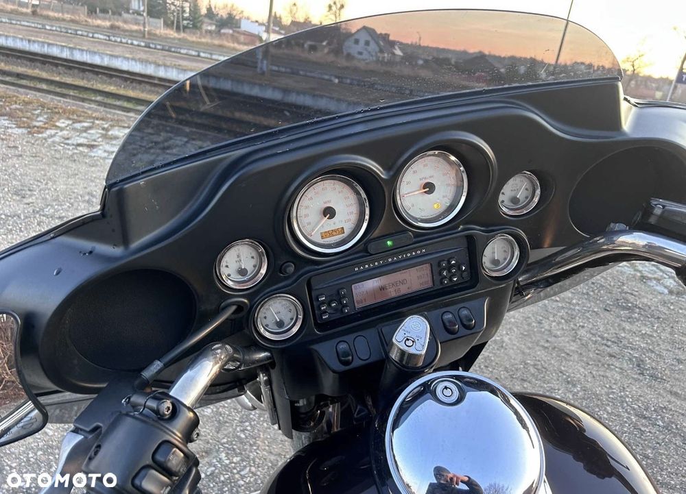 Harley-Davidson Touring Street Glide - 8