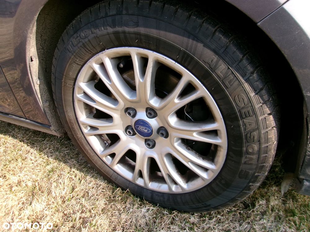 Ford Focus 1.6 TDCi DPF Titanium - 9