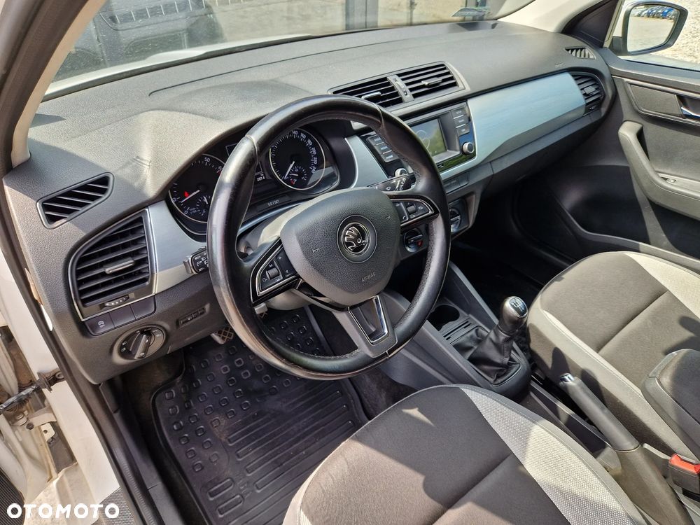 Skoda Fabia 1.2 TSI Active - 9