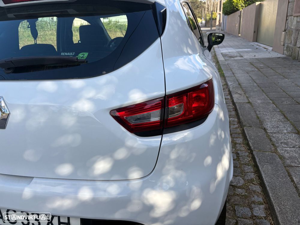 Renault Clio 1.5 dCi Luxe - 17