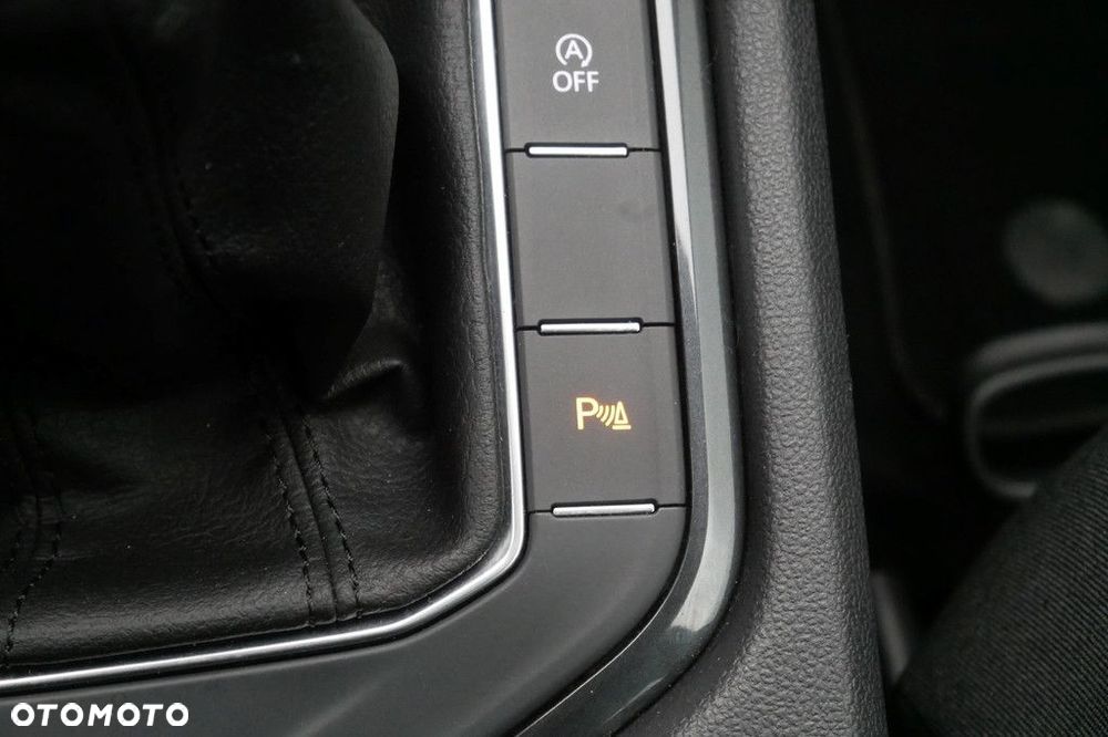 Volkswagen Tiguan 1.5 TSI EVO Life - 17