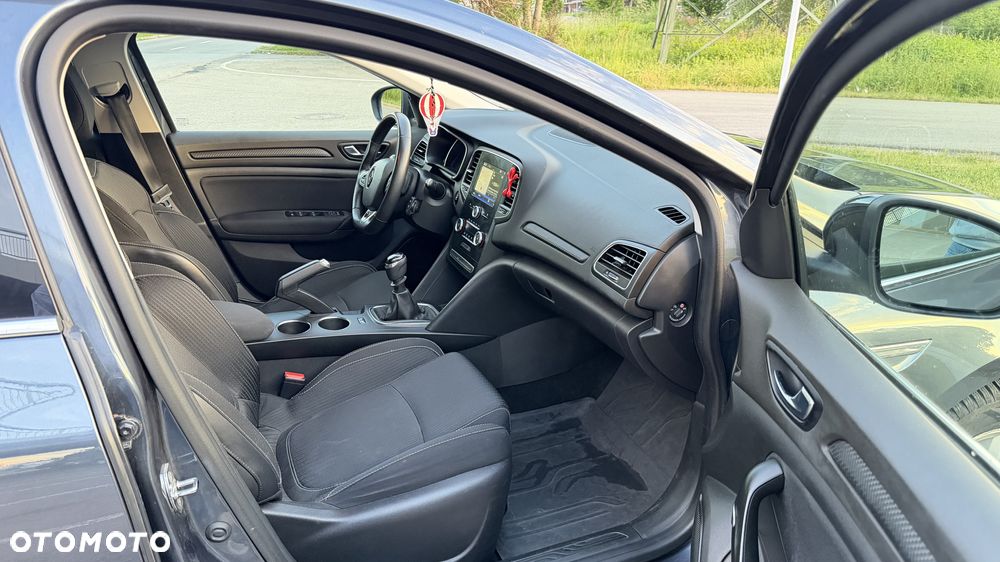 Renault Megane 1.6 SCe Limited - 11