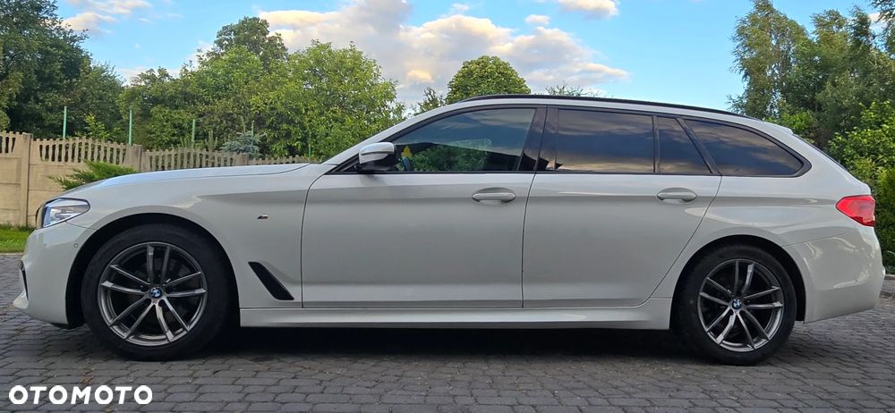 BMW Seria 5 520d M Sport - 6
