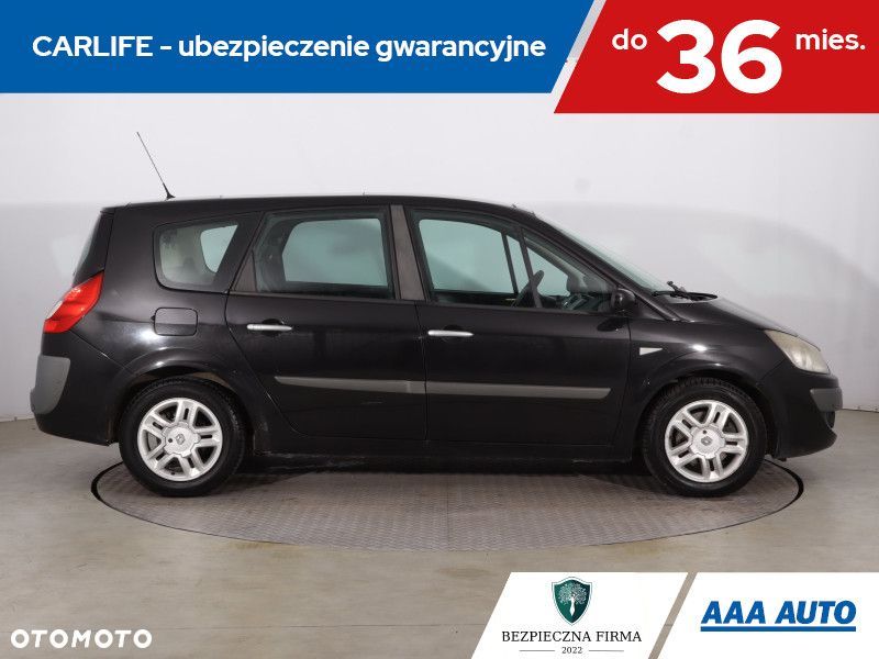Renault Grand Scenic - 8