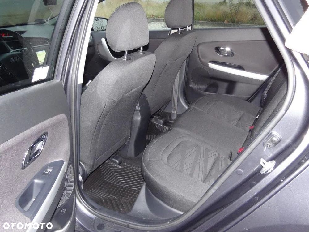 Kia Ceed 1.6 CRDi L Business Line DCT - 14