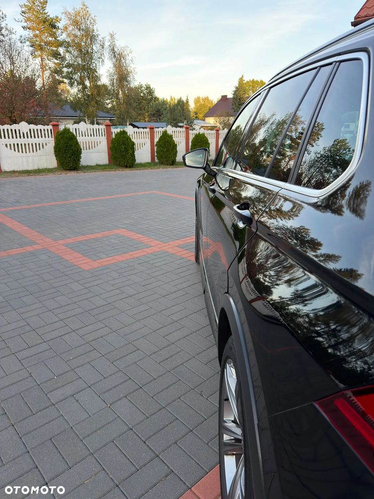Volkswagen Tiguan - 4