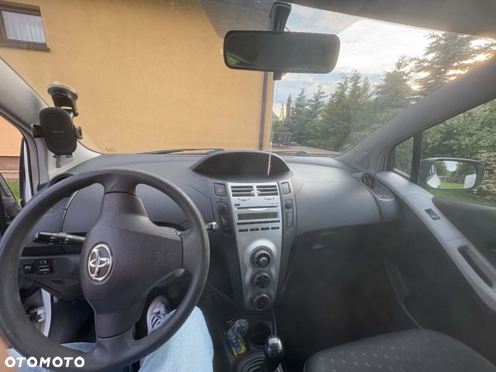 Toyota Yaris 1.4 D-4D Terra - 6