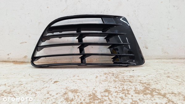 KRATKA PRAWA ZDERZAKA VOLKSWAGEN VW GOLF VI R20