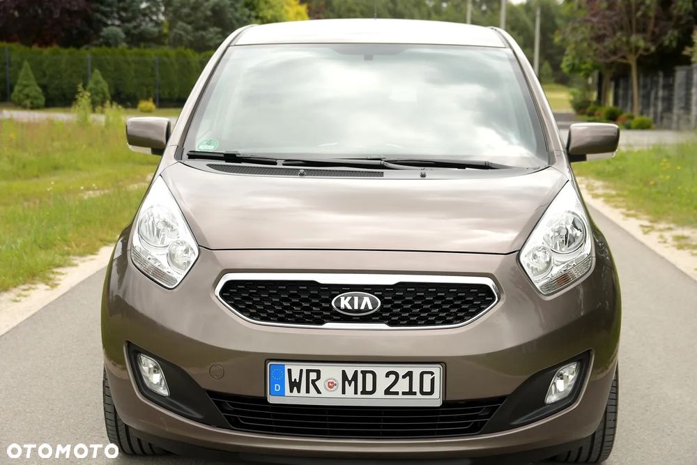 Kia Venga - 12