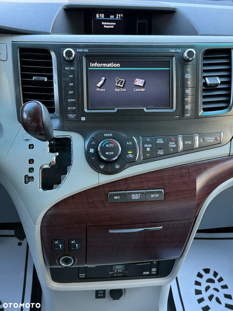 Toyota Sienna 3.5 LE AWD - 7