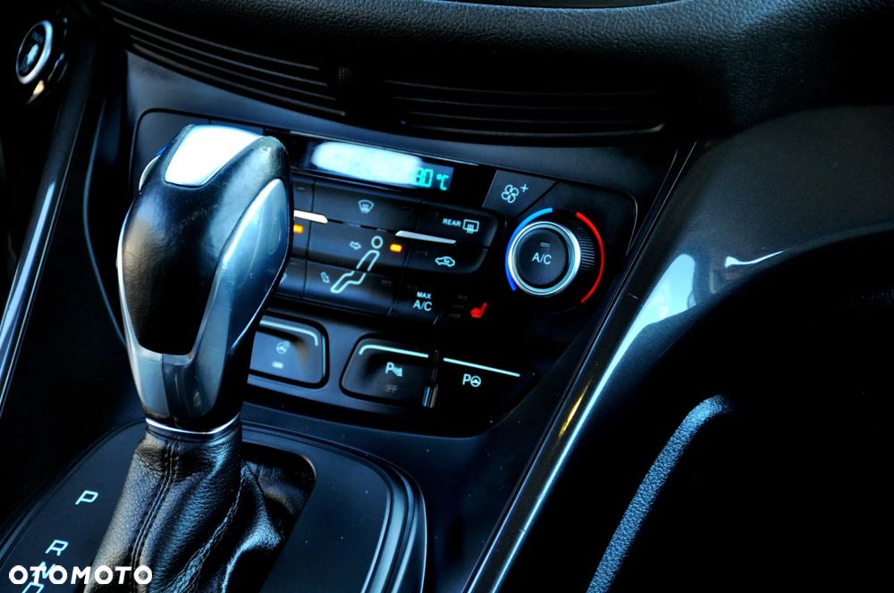 Ford C-MAX 2.0 TDCi Start-Stop-System Titanium - 37