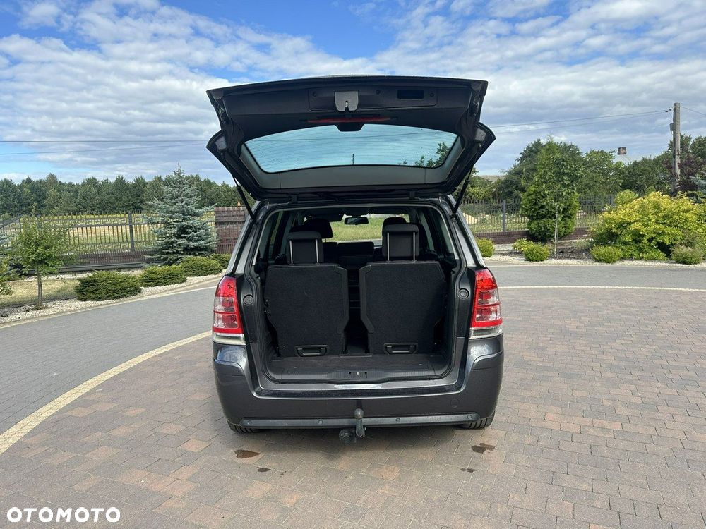 Opel Zafira - 13