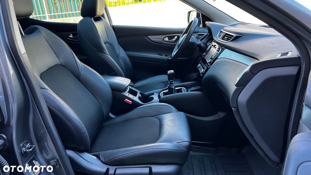 Nissan Qashqai 1.6 DIG-T Tekna+ - 36