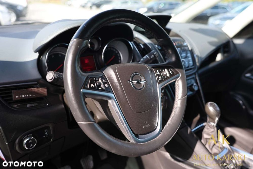Opel Zafira - 17