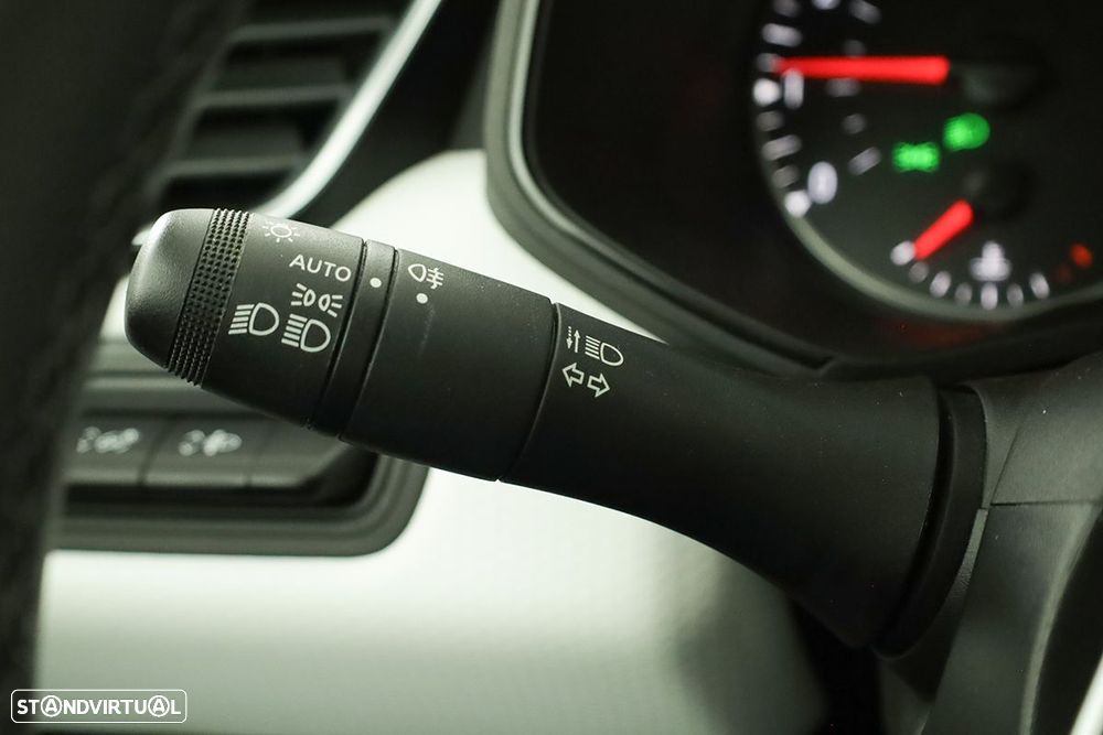 Renault Clio 1.0 TCe Evolution - 17