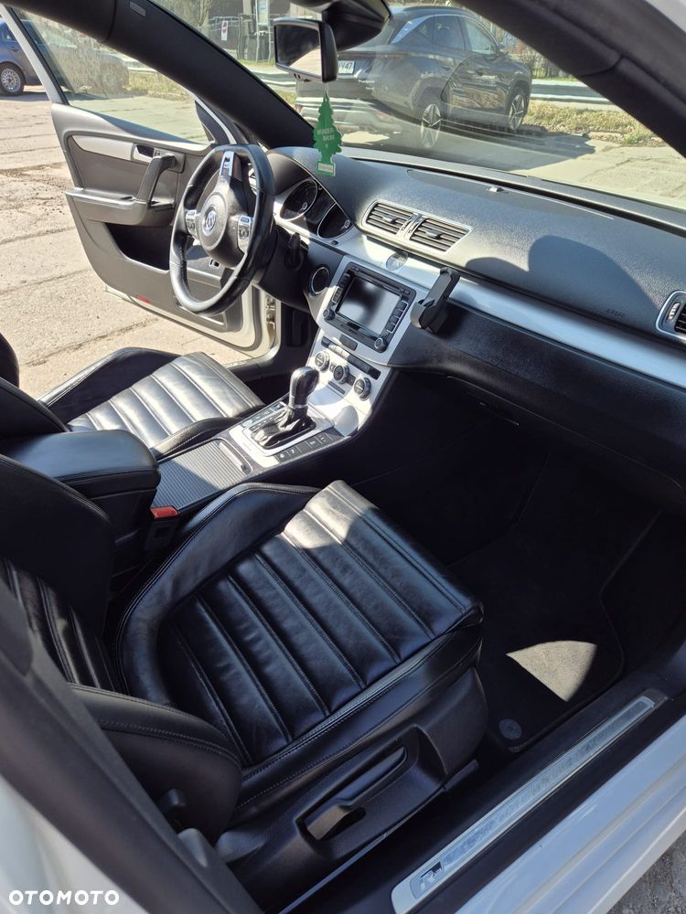 Volkswagen Passat 2.0 TDI Highline R-Style DSG - 11