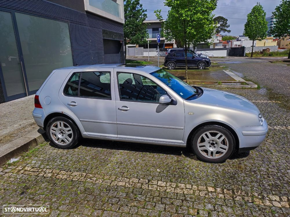 VW Golf 1.6i Highline EC - 27