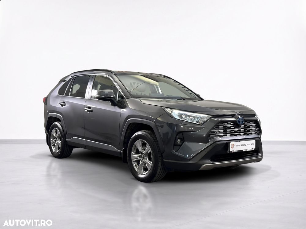 Toyota RAV4 - 8
