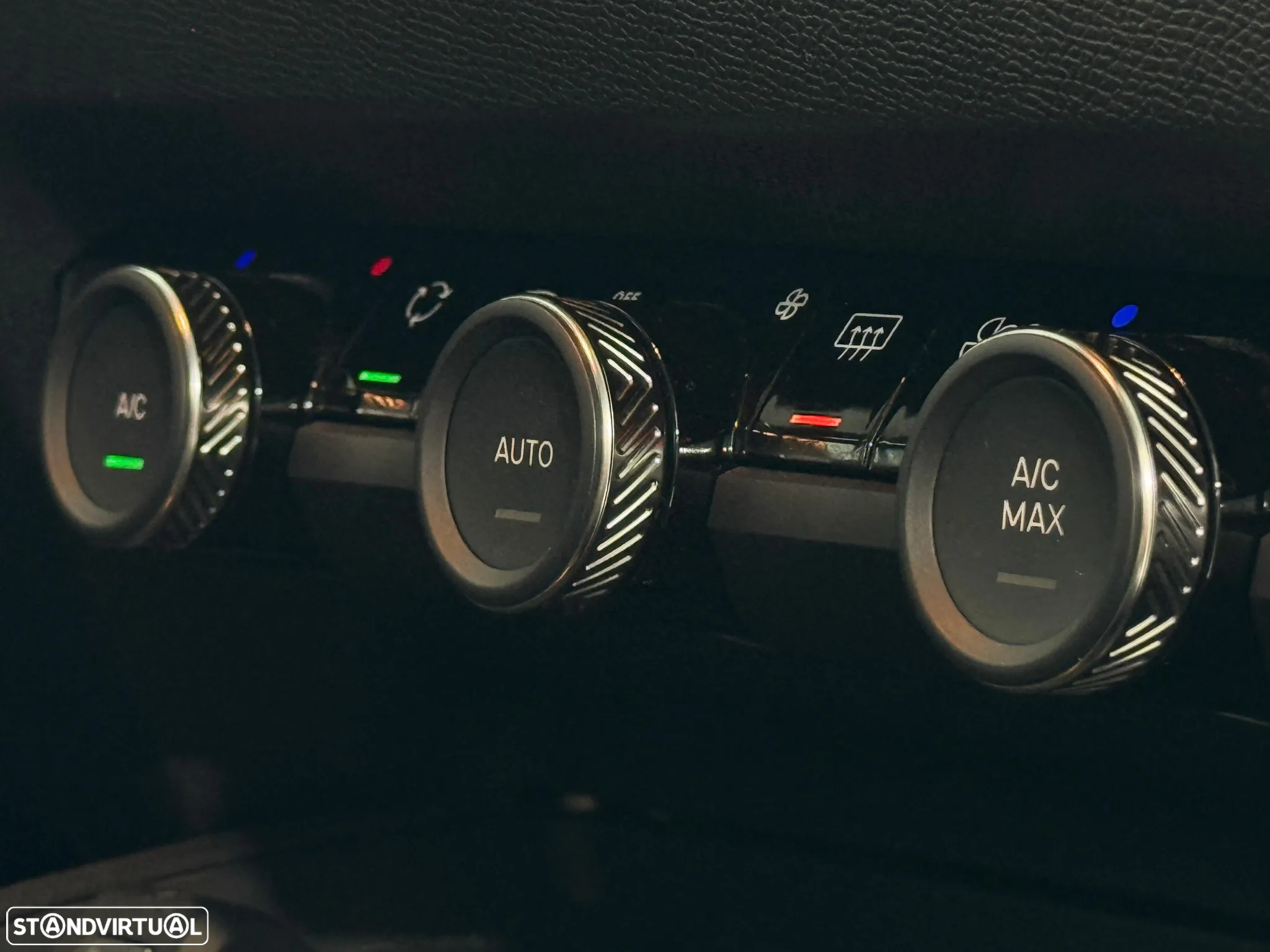 Citroën C4 X 1.2 PureTech Plus EAT8 - 44