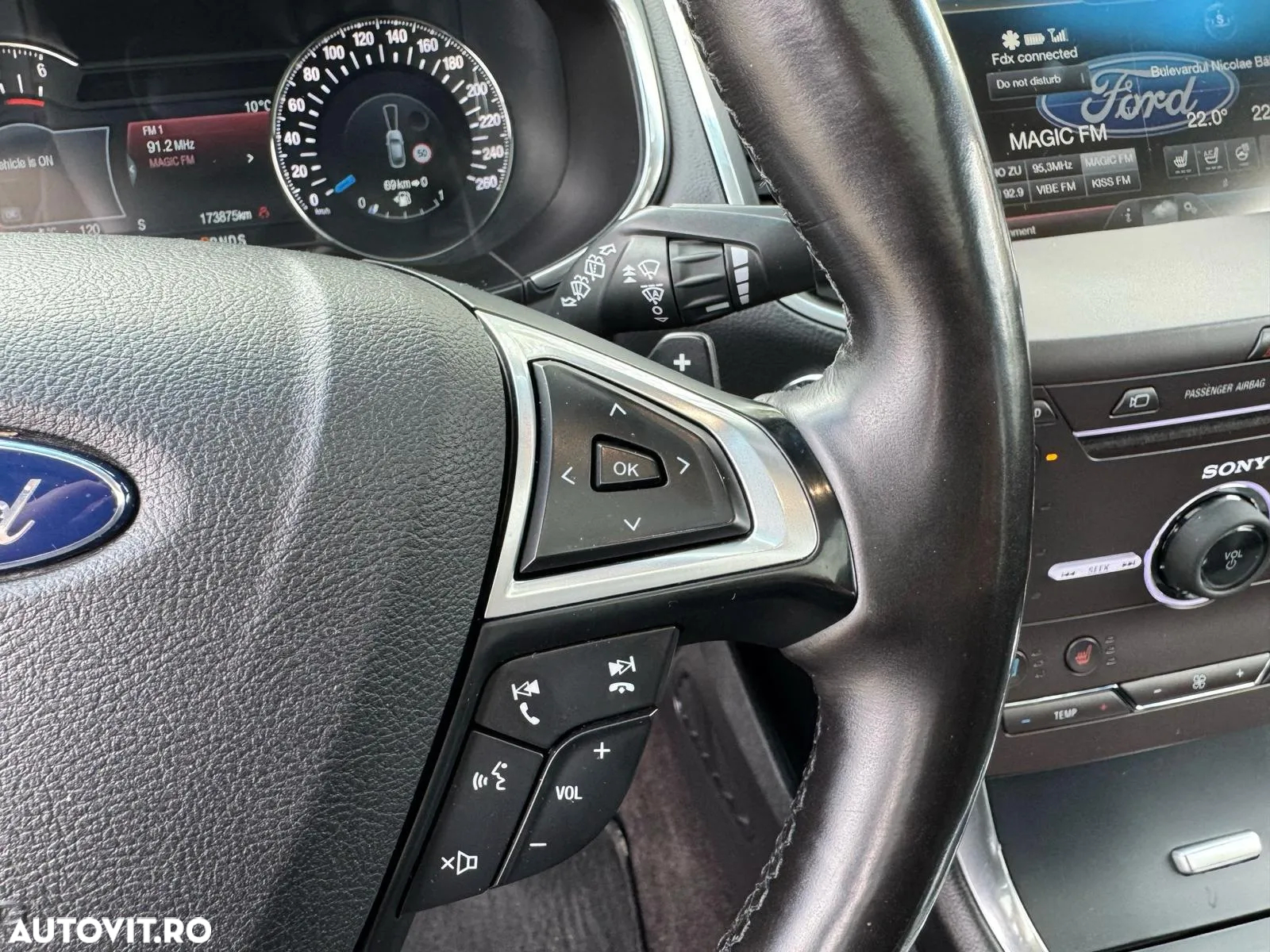 Ford Edge 2.0 TDCi Powershift Titanium - 23