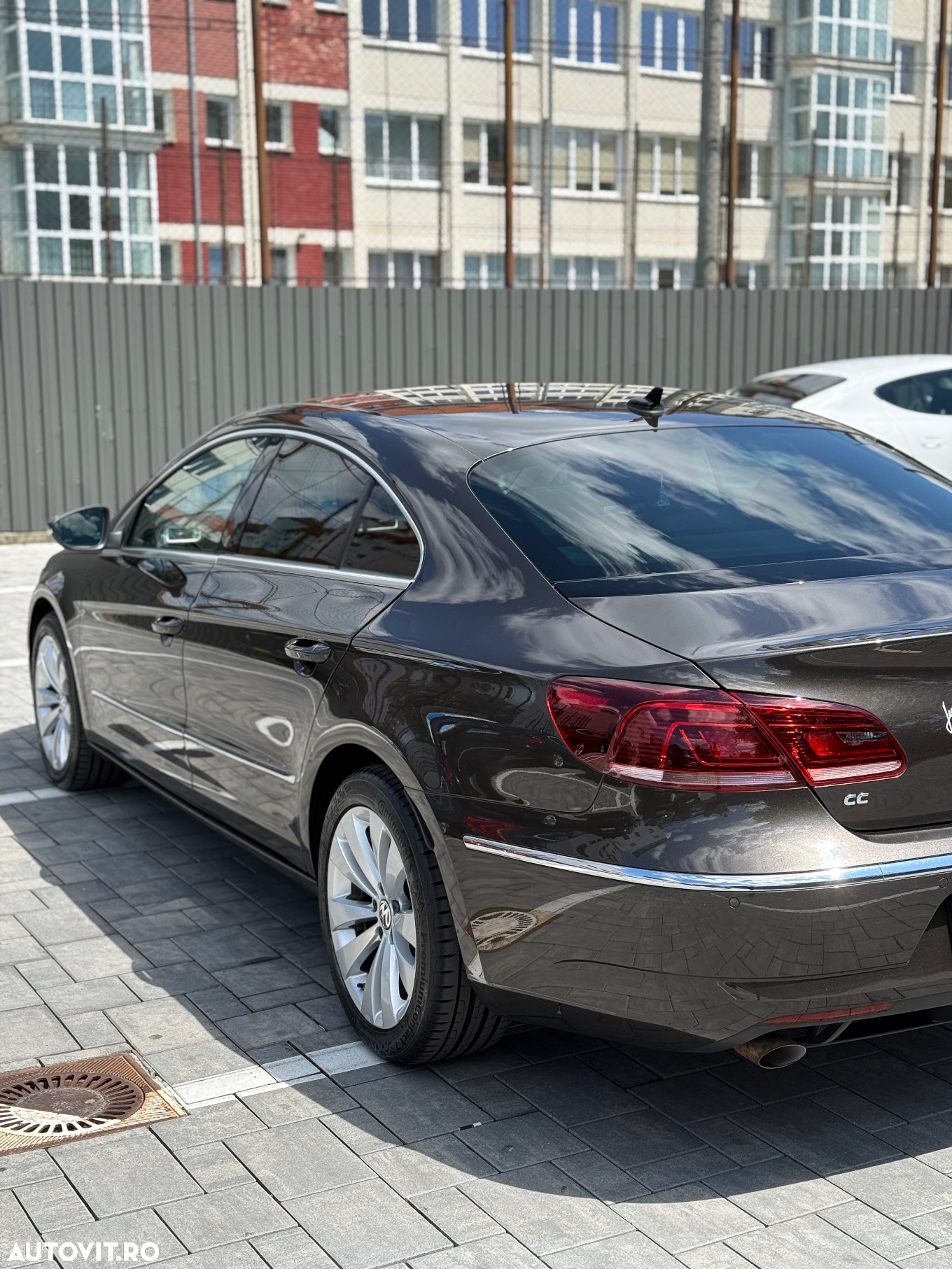 Volkswagen Passat CC 2.0 TDI 4Motion BlueMotion Technology DSG - 5