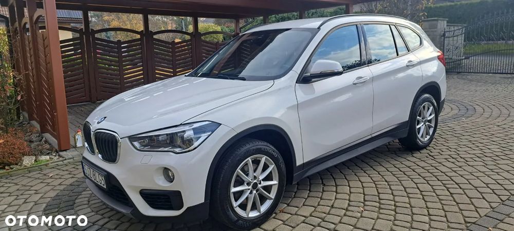 BMW X1 sDrive18i - 1