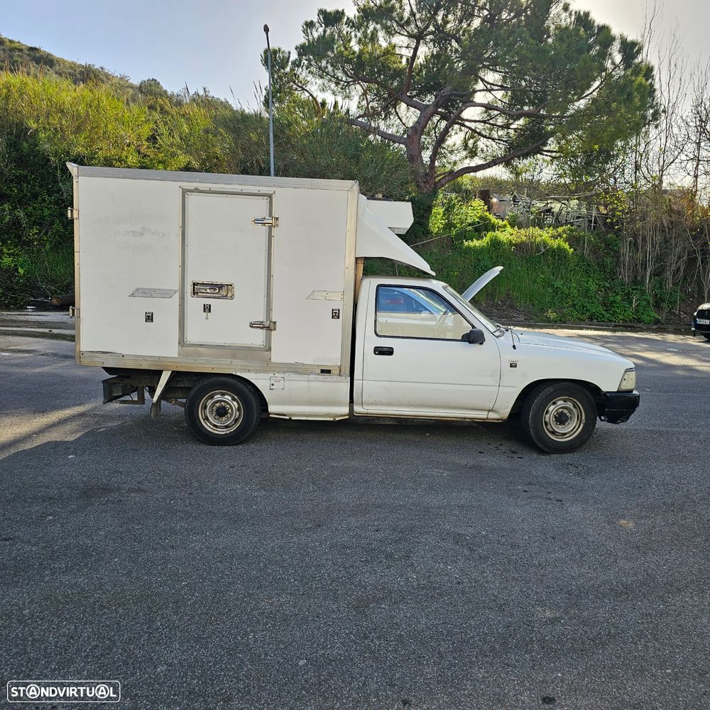 Toyota Hilux FRIGORÍFICA - 4