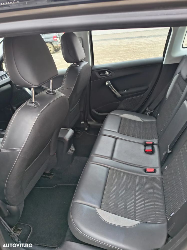 Peugeot 2008 1.2 PureTech Turbo EAT6 S&S Allure - 6