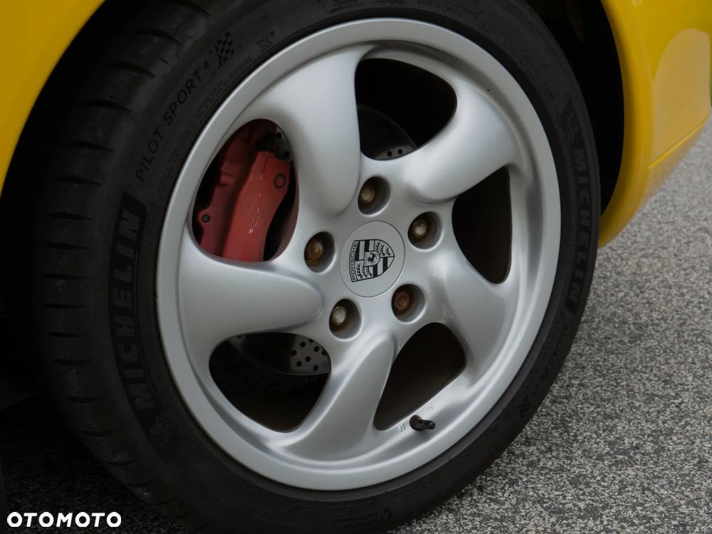 Porsche Boxster - 13