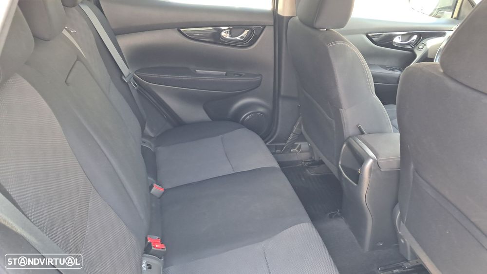 Nissan Qashqai 1.5 dCi N-Connecta 18 - 5