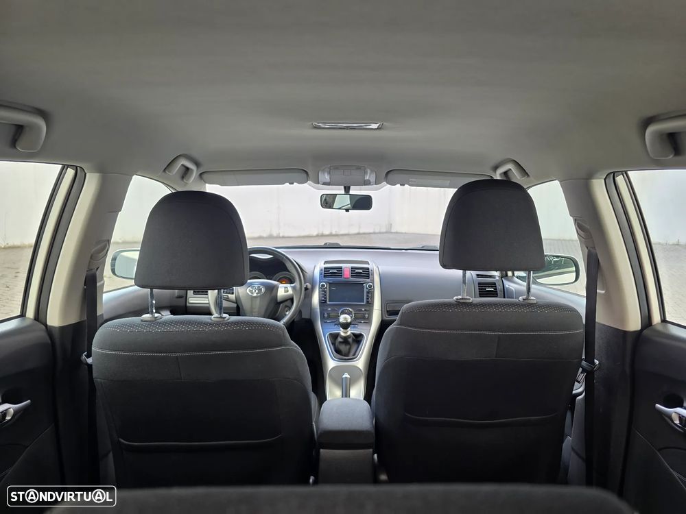 Toyota Auris 1.33 VVT-i Exclusive - 60