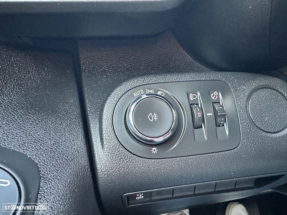 Opel Combo 1.6CDTI - 30