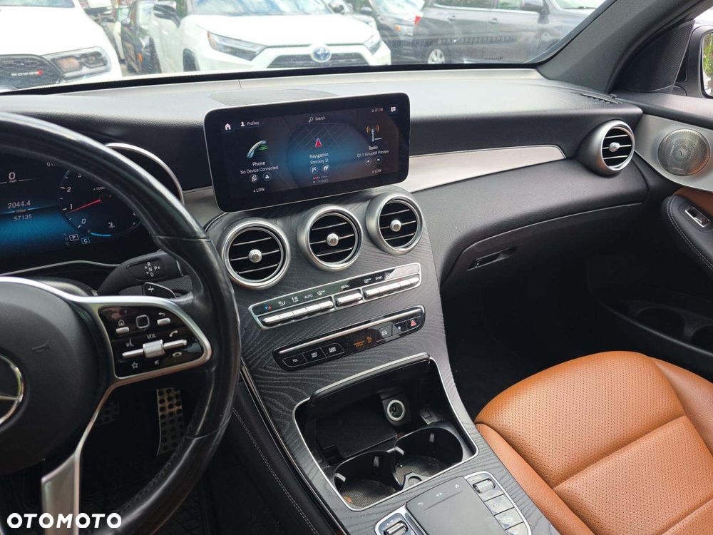 Mercedes-Benz GLC 300 4Matic 9G-TRONIC AMG Line - 5
