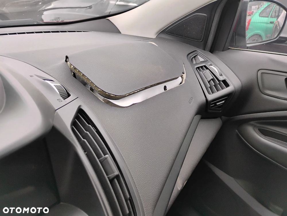 Ford Kuga - 22