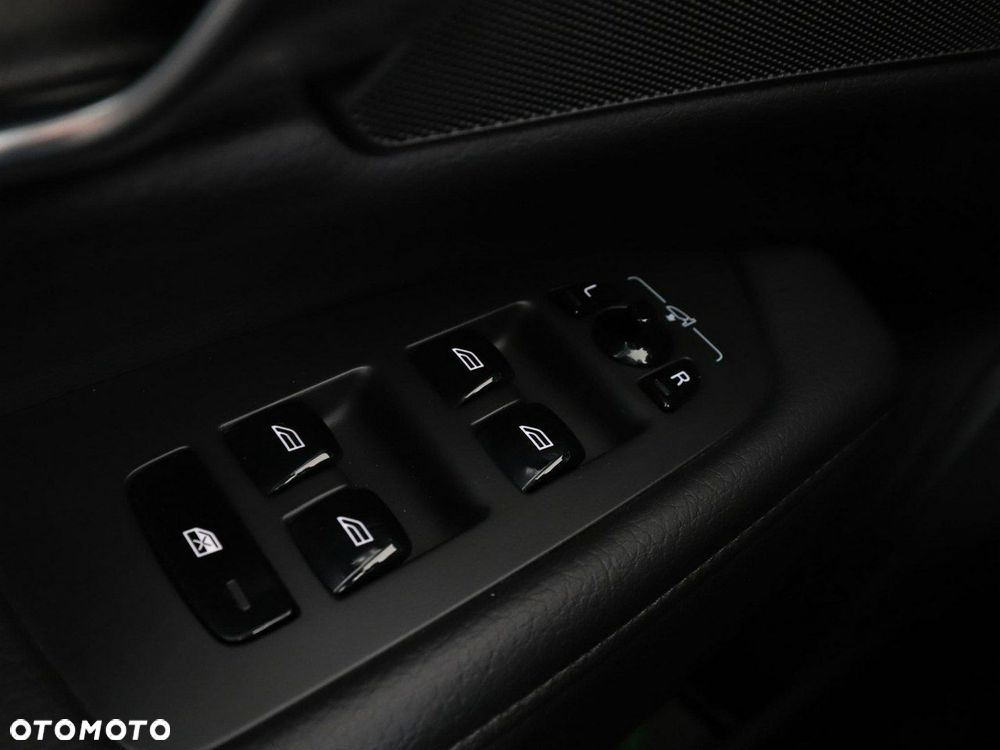 Volvo V90 D3 Momentum - 33