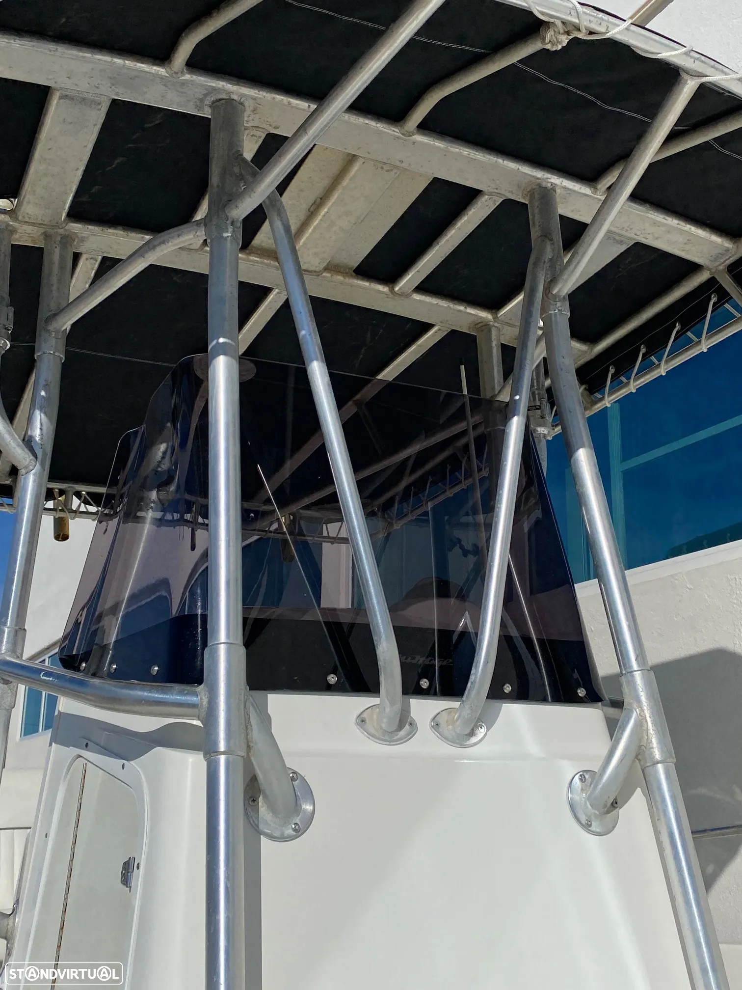 Boston Whaler Outrage 21 - 15
