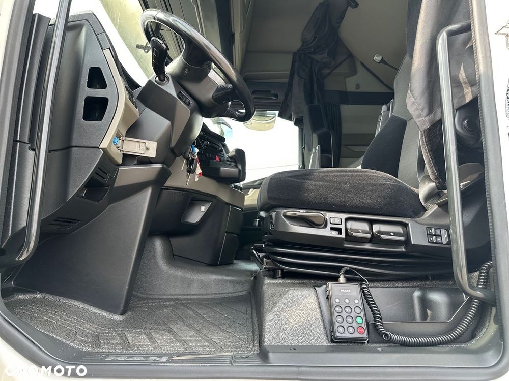 MAN TGX 18.510 4x2 LL SA - 11