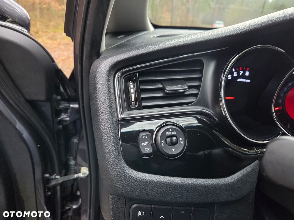 Kia Ceed 1.6 GDI Platinum Edition - 16