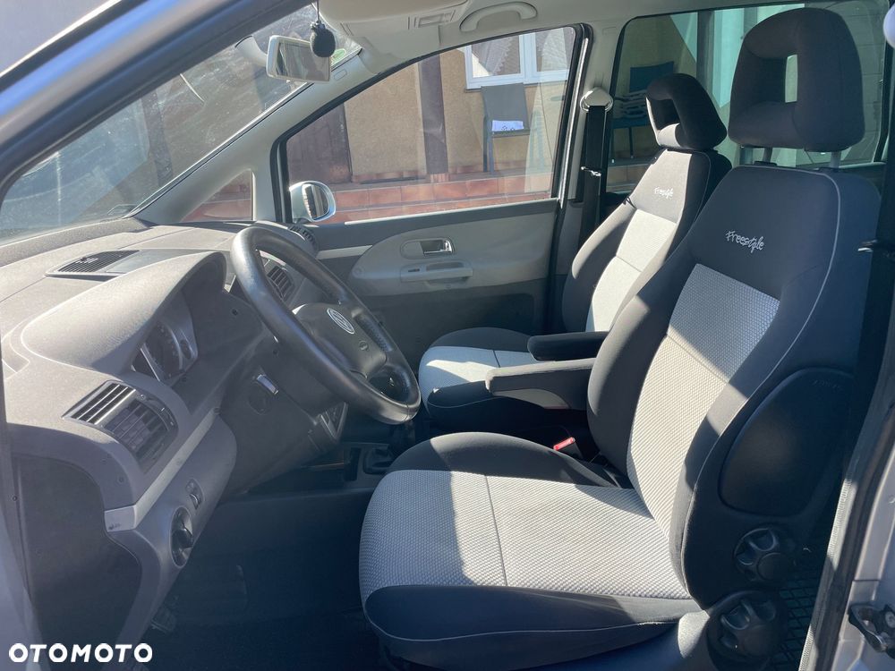 Volkswagen Sharan 2.0 TDI Trendline - 11