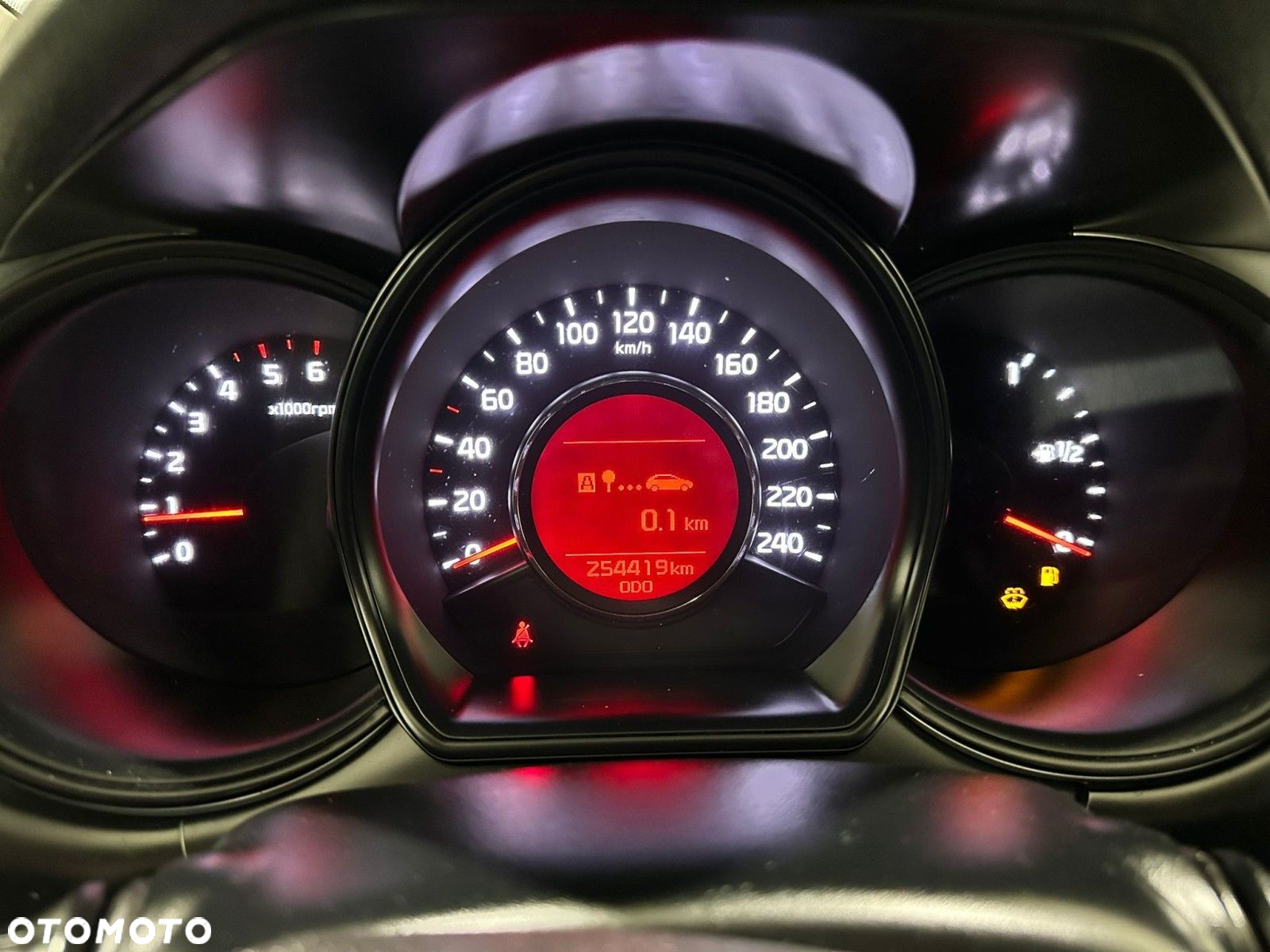 Kia Ceed - 13