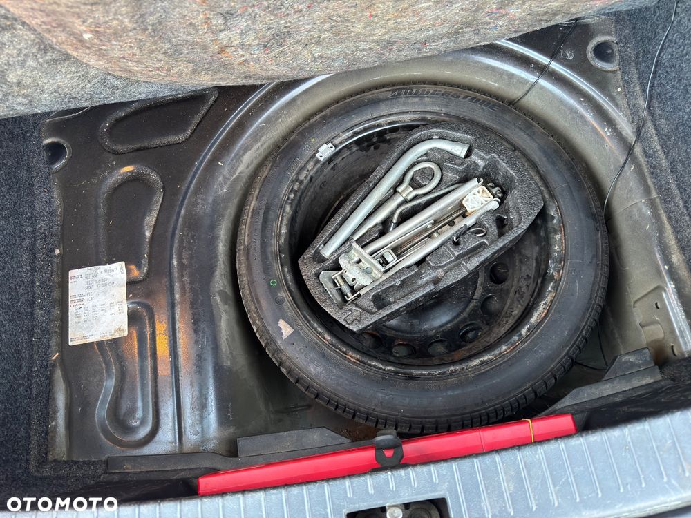 Seat Ibiza 1.6 16V Sport - 23