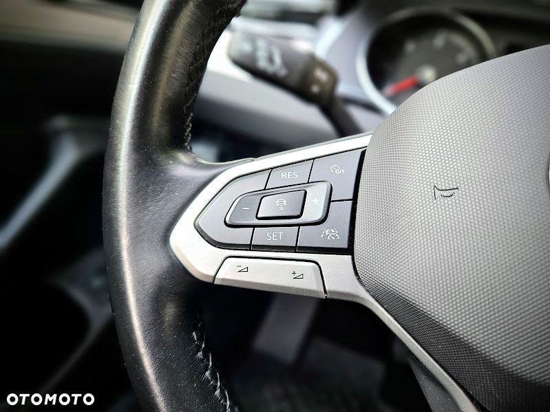 Volkswagen Passat 2.0 TDI Business DSG - 26