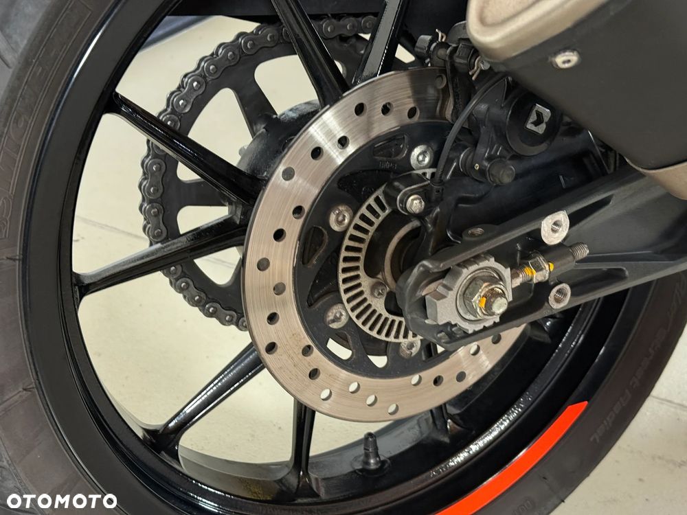 KTM Duke 125 - 14