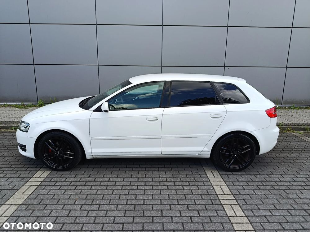 Audi A3 Sportback - 7