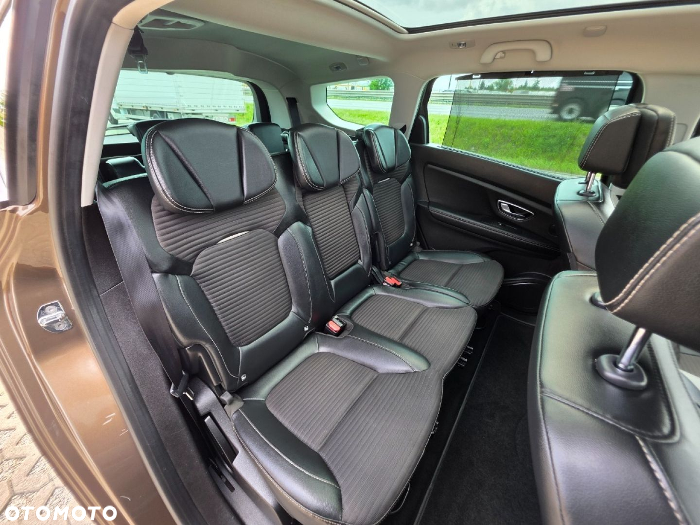 Renault Grand Scenic - 24