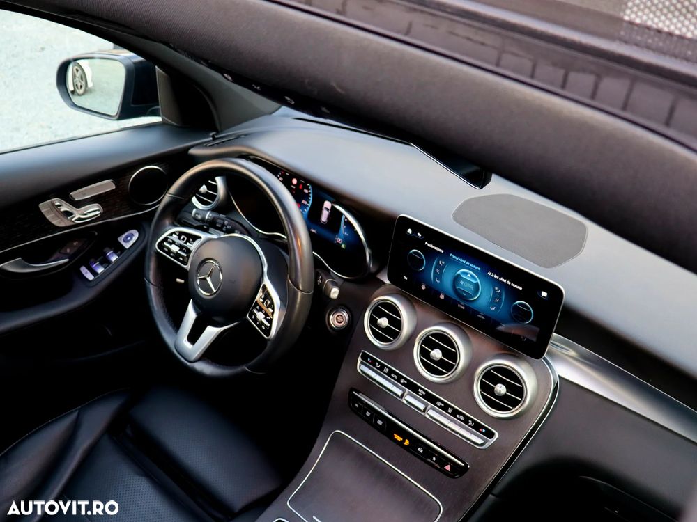 Mercedes-Benz GLC 300 e 4MATIC - 16