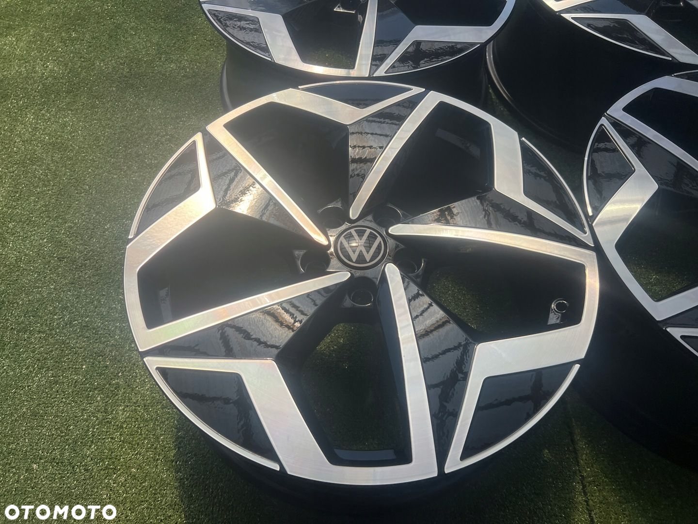 KOMPLET FELG FELGI ALU VOLKSWAGEN VW ID3 ID.3 GOLF TIGUAN 19 ORYGINALNE - 5