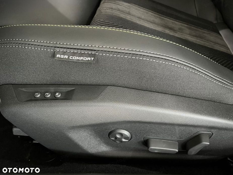 Peugeot 408 1.2 PureTech mHEV GT S&S e-DCS6 - 7