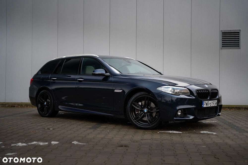 BMW Seria 5 530d xDrive Sport-Aut Luxury Line - 2